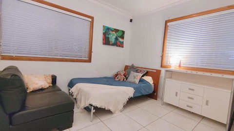 Luxury Villa Next To University Parks Shops - Hotel Accommodation 0