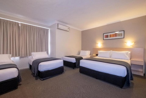 Maclin Lodge Motel - Hotel Accommodation 2