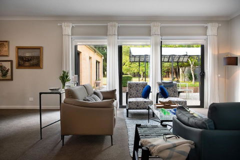 Maison 24 - Hotel Accommodation 1