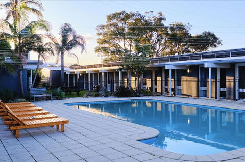 Mallacoota Hotel Motel - Hotel Accommodation 1