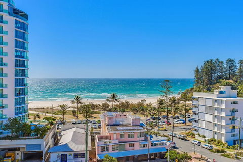 Mantra Twin Towns - Hotel Accommodation 1