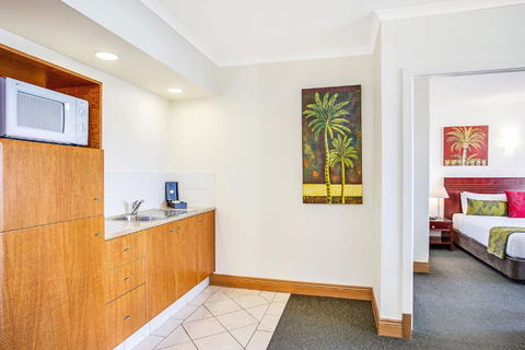 Mantra Twin Towns - Hotel Accommodation 3