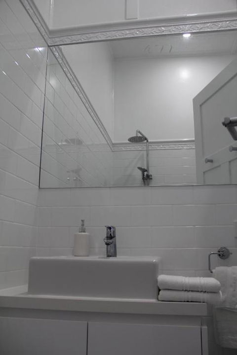 Mentor Chambers Apartment Bed & Breakfast - Hotel Accommodation 3