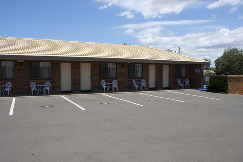 Mid Town Inn Narrabri - Hotel Accommodation 2
