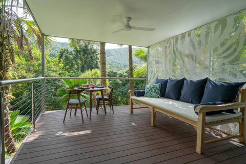 Mist At Cape Tribulation - Hotel Accommodation 2