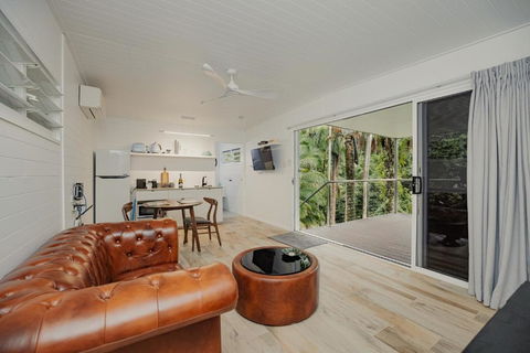 Mist At Cape Tribulation - Hotel Accommodation 0