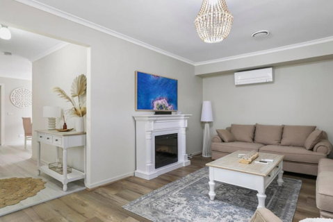 Modern Comfort In Preston - Hotel Accommodation 1