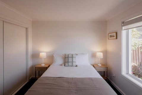 Modern Refurbished Unit In Charming Bellerive - Hotel Accommodation 3