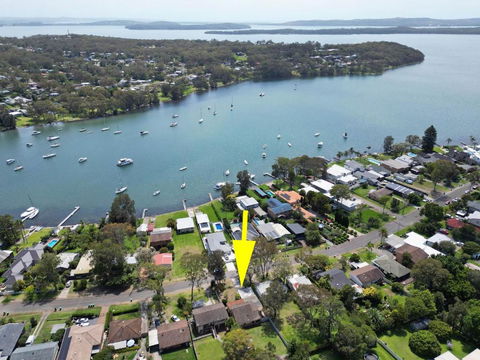 NEW PropertyBreezy Bayside Haven At Brightwaters - Hotel Accommodation 0
