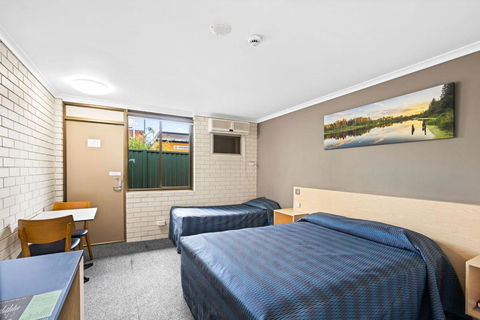 Morayfield Tavern - Hotel Accommodation 1