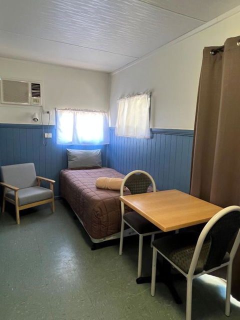 Narrabri Motel And Caravan Park - Hotel Accommodation 2