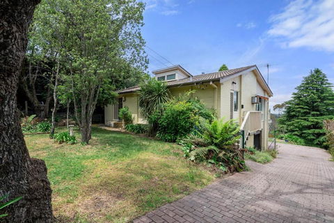 Narrow Neck Hideaway & Studio - Hotel Accommodation 0