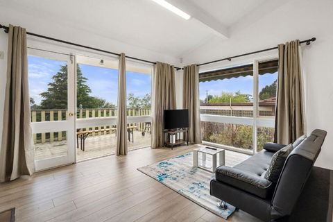 Narrow Neck Hideaway & Studio - Hotel Accommodation 1