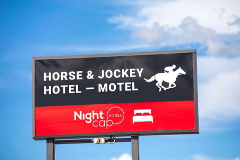 Nightcap At Horse & Jockey Hotel Warwick - Hotel Accommodation 2