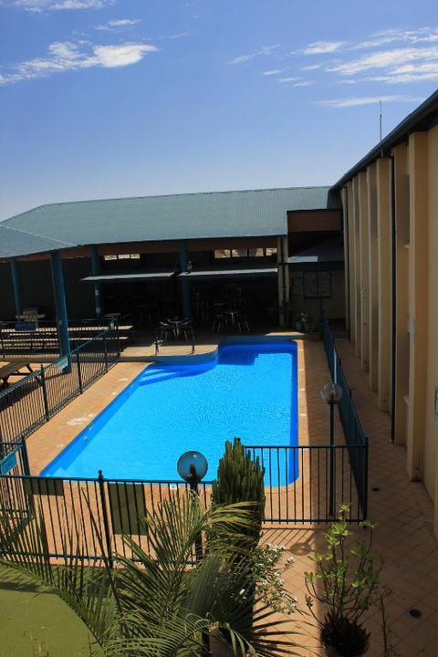 Ningaloo Club Backpackers - Hotel Accommodation 0