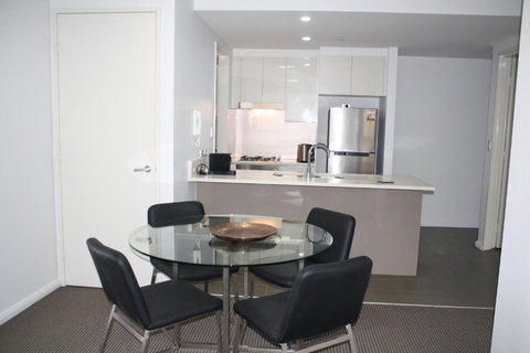 North Sydney Wyndel Apartments-MIL1005 - Hotel Accommodation 2