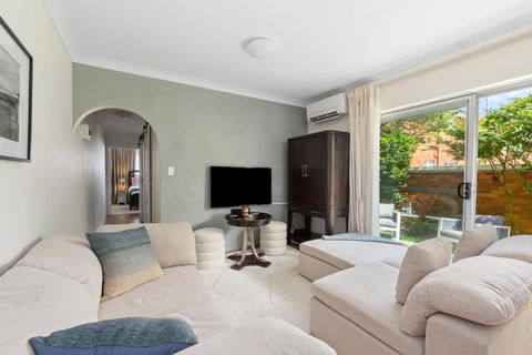 Northern Beaches Garden Hideaway - Hotel Accommodation 0