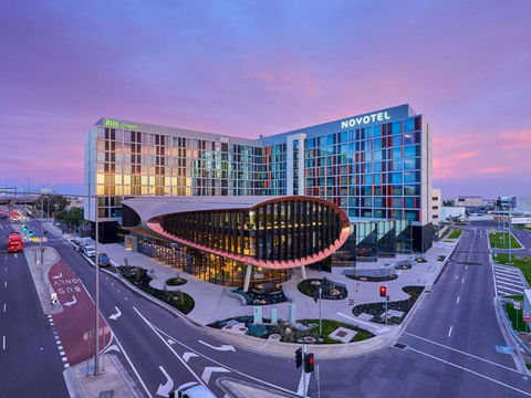 Novotel Melbourne Airport - Hotel Accommodation 0