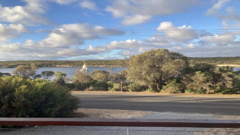 Off The Net - New Listing - Esplanade Property With Views Of The Channel - Hotel Accommodation 0