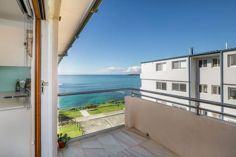 On The Esplanade - Close To Beach & Cronulla Mall With Aircon - Hotel Accommodation 0