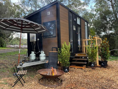 Orange 1 By Tiny Away - Hotel Accommodation 0