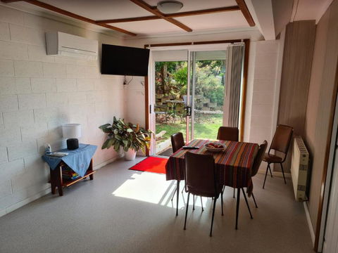 Orchard 2 Bedroom Apartment In Devonport - Hotel Accommodation 1