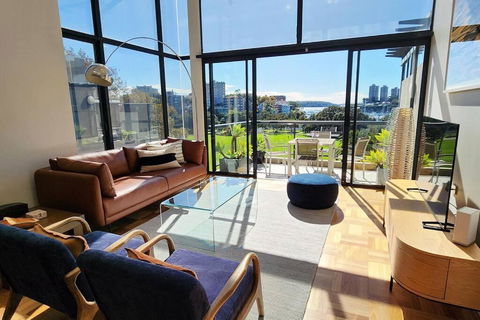 Penthouse With Private Terrace, Parking + 2 Pools - Hotel Accommodation 0