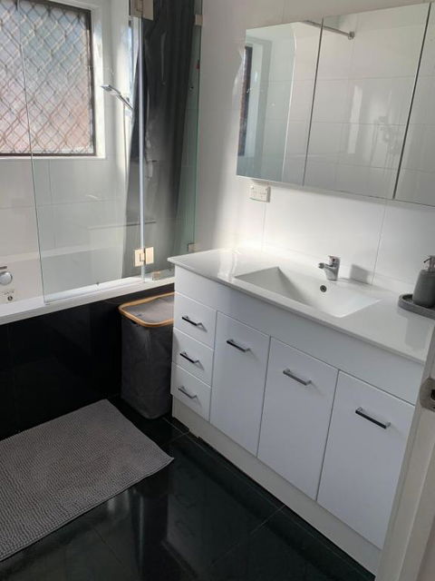 Pets Welcome Central And Convenient - Hotel Accommodation 2