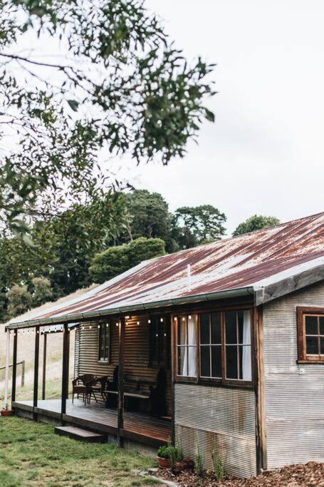 Pickers Hut - A Country Style Featured Dream Stay - Hotel Accommodation 0