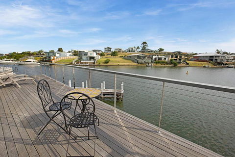 Pier 37 - Hotel Accommodation 2
