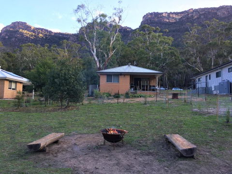 Pinnacle Views - Hotel Accommodation 1