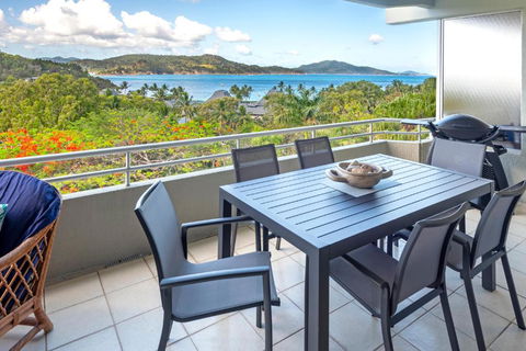 Poinciana 109 & Buggy Hamilton Island - Hotel Accommodation 3