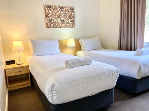 Pokolbin Village Estate - Hotel Accommodation 1