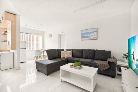 Polished 2-Bed Unit In The Heart Of Parramatta - Hotel Accommodation 0