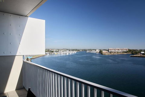 Portside On Honeysuckle - Hotel Accommodation 1