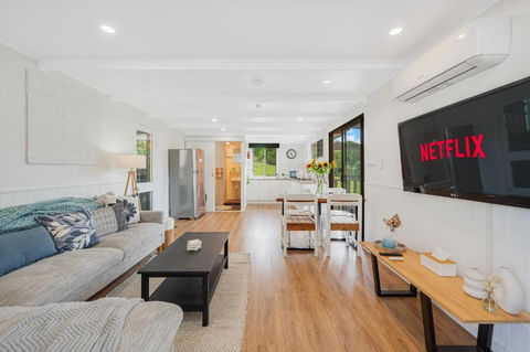 Pet Friendly Cozy Cabin - Hotel Accommodation 0