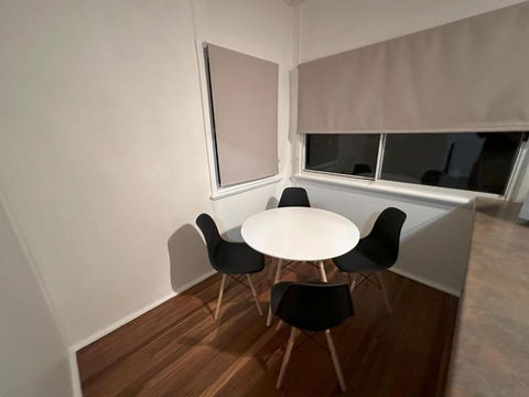 Private 1 Bedroom Apartment With Fenced Yard - Hotel Accommodation 1