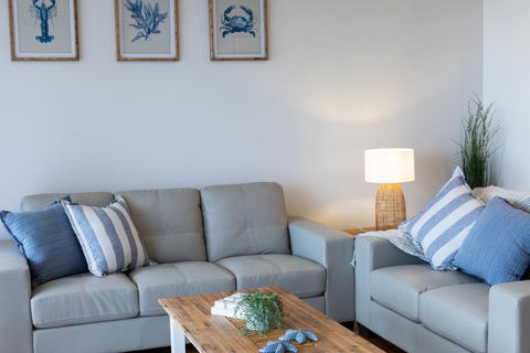 Promenade Unit 4 - Hotel Accommodation 3