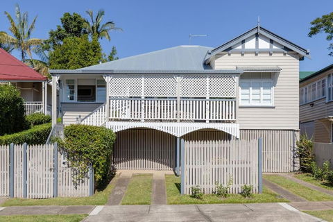 Quaint & Cosy 1 Bedroom Apartment In Queenslander. - Hotel Accommodation 1