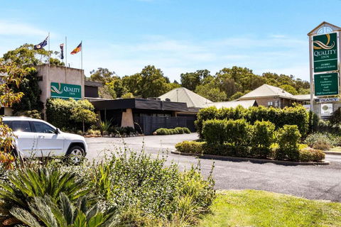 Quality Inn Dubbo International - Hotel Accommodation 1
