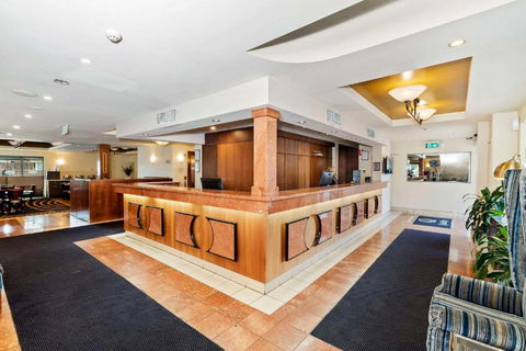Quality Hotel Parklake Shepparton - Hotel Accommodation 3