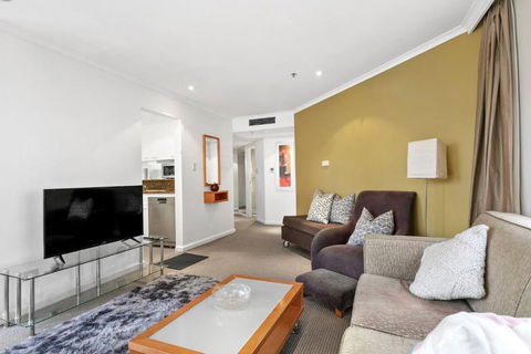 Quay West 2302 Self-Catering - Hotel Accommodation 3