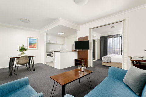 Quest West End - Hotel Accommodation 2