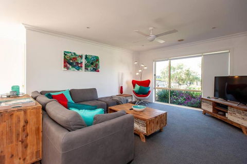 R&R By The Bay In Prime Location - Hotel Accommodation 2