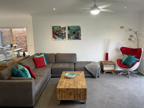 R&R By The Bay In Prime Location - Hotel Accommodation 0