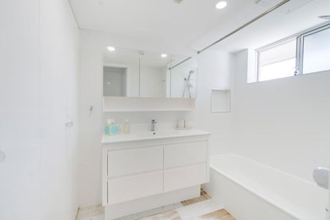 Rainbow Bay - 2BR Haven - Hotel Accommodation 1