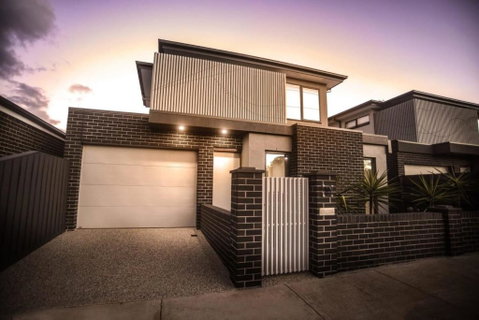Raven West House I Corporate Or Holiday - Hotel Accommodation 0