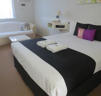 Aspley Pioneer Motel - Hotel Accommodation