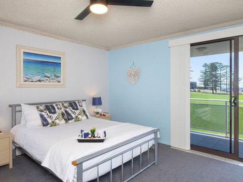 At The Beach - Kiama Surf Beach At Your Doorstep - Hotel Accommodation 2