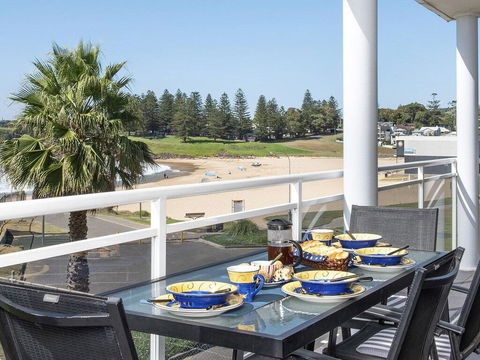 At The Beach - Kiama Surf Beach At Your Doorstep - Hotel Accommodation 1